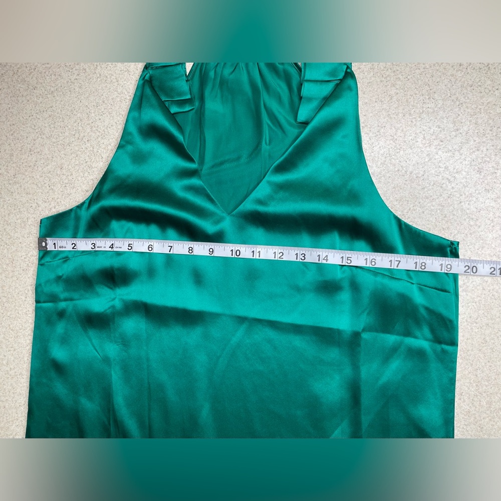 Matty M Ruffled Collar Sleeveless Green Silk Top Size Medium - Picture 8 of 8